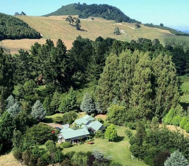 Whakaipo Lodge